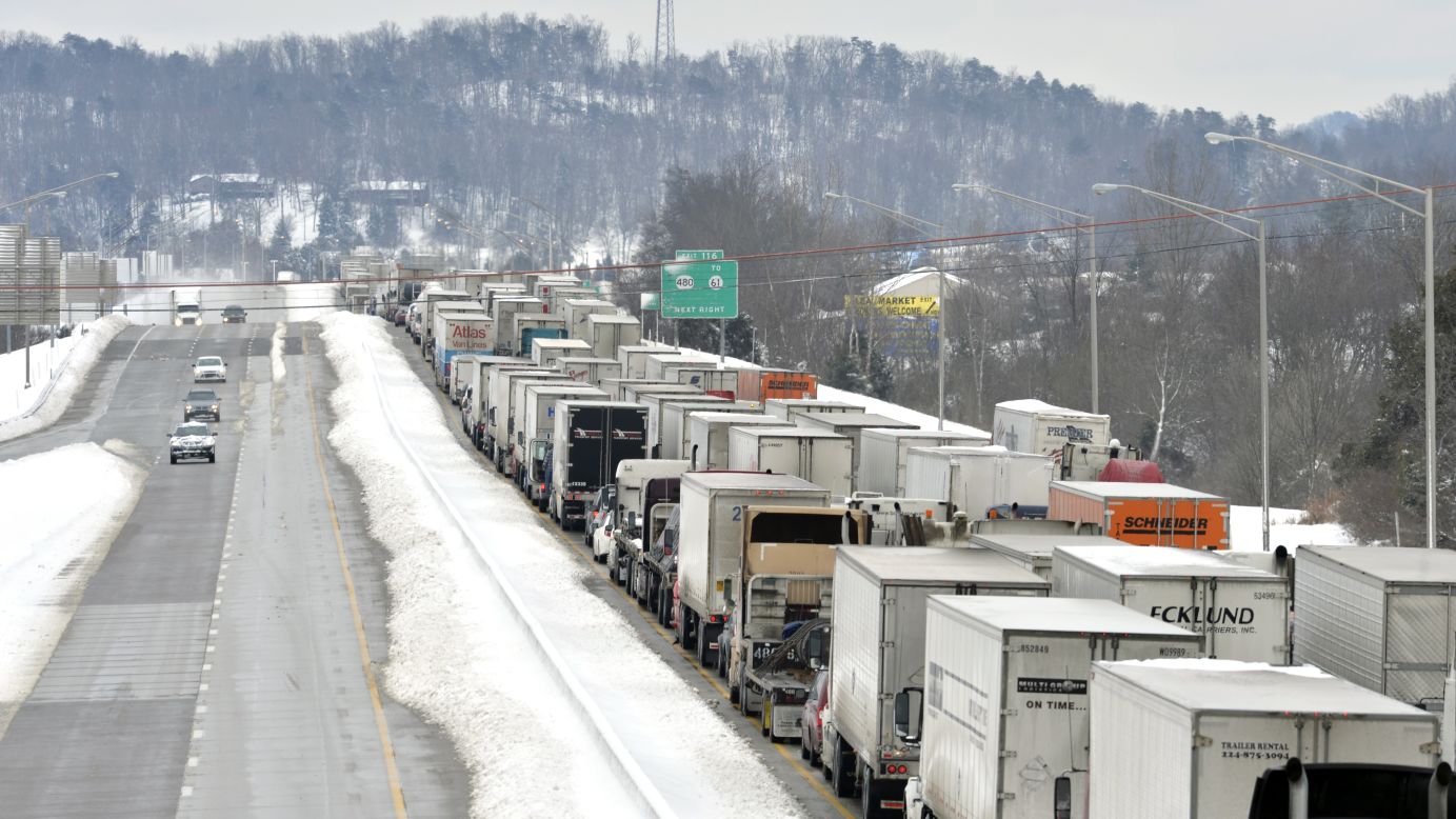 Traffic backs up in Mount Washington, Kentucky, as part of Interstate 65 is shut down on Thursday, March 5. <a href="http://www.cnn.com/2015/03/04/us/gallery/midwest-weather-0304/index.html" target="_blank">The latest winter storm</a> stretched from New Mexico to New England.