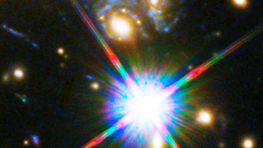 hubble supernova explodes star nine billion years 02