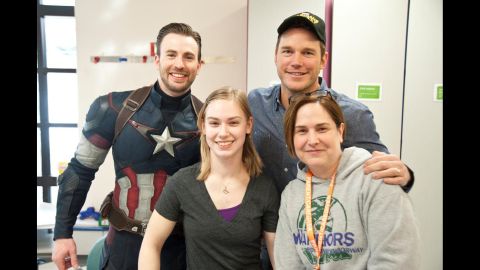 The Patriots won, but the two actors visited both hospitals anyway -- Pratt dressed as "Guardians of the Galaxy" character Star-Lord and Evans dressed as Captain America for Saturday's visit.