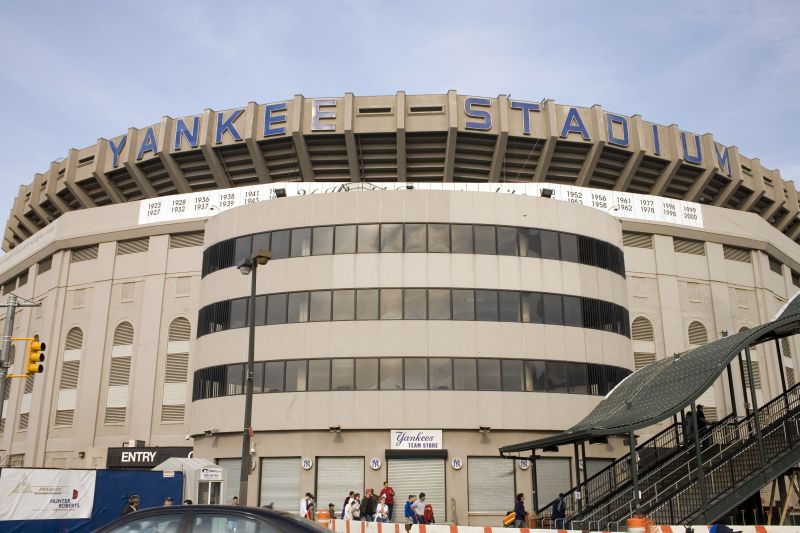 【年中無休】 Yankee Iconic Stadium Business CNN | auction for up sign ジャケット・アウター