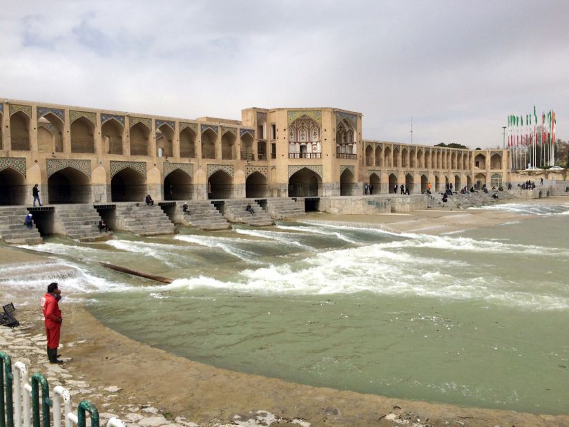 Khaju Bridge is one of many famous bridges that run over the Zayonde River in Esfahan.