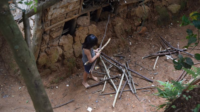 This is González's adobe house in the town of Omoa, Honduras. González says he decided to leave because he and his eight brothers and sisters are so poor sometimes there's not enough food for everybody.