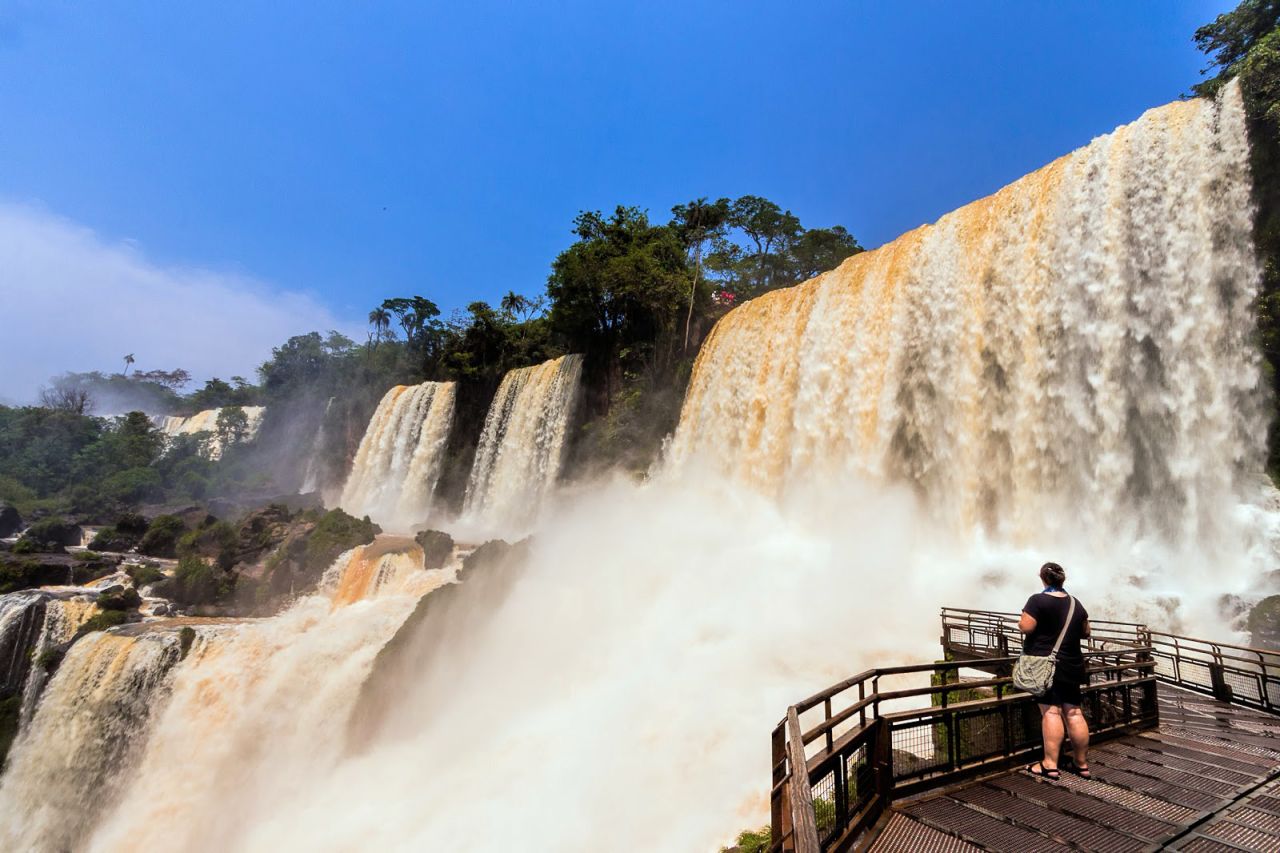 Spanning 2.7 kilometers, Iguazu Falls is made of 275 waterfalls or cataracts.