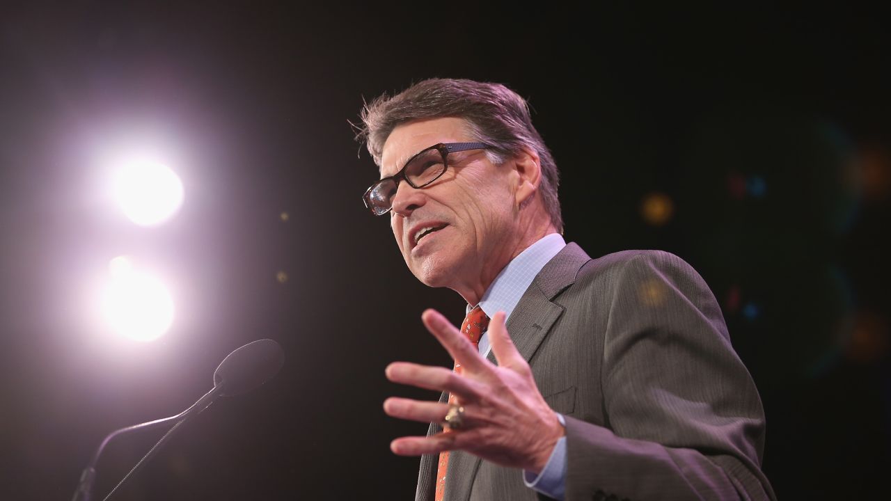 Former Texas Governor Rick Perry speaks to guests at the Iowa Freedom Summit on January 24, 2015 in Des Moines, Iowa. The summit is hosting a group of potential 2016 Republican presidential candidates to discuss core conservative principles ahead of the January 2016 Iowa Caucuses. 