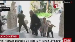 nr tunisia museum shooting hostages_00025610.jpg
