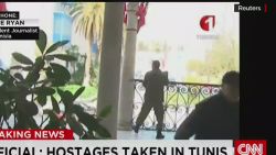 nr tunisia museum shooting hostages_00032402.jpg