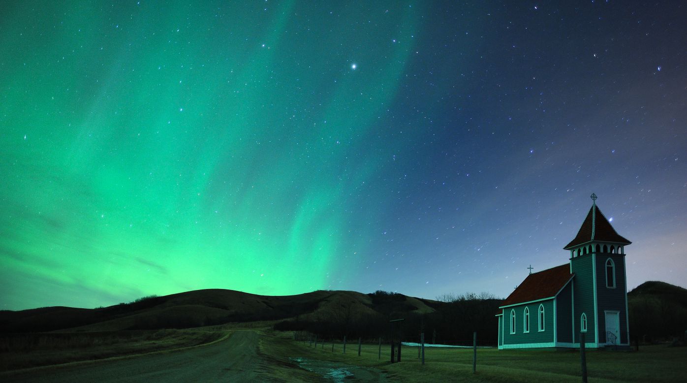 A <a href="http://us.cnn.com/2015/03/18/travel/fear-solar-storm-2015/index.html">severe solar storm </a>created a stunning display of aurora borealis over parts of the United States, Europe, Australia and New Zealand this week. Here, the sky glows in Craven, Saskatchewan. 
