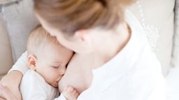 https://media.cnn.com/api/v1/images/stellar/prod/150318105854-01-breastfeeding-031815.jpg?q=x_4,y_192,h_2115,w_3759,c_crop/h_144,w_256