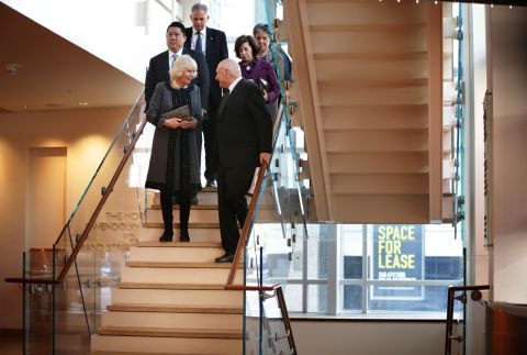 Camilla talks to Michael Kahn, artistic director of the Shakespeare Theatre Company in Washington, on March 19.