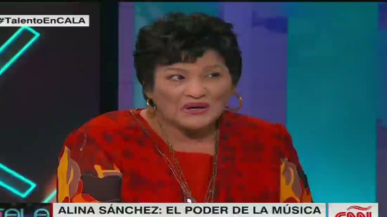 cnnee cala intvw alina sanchez _00080216.jpg