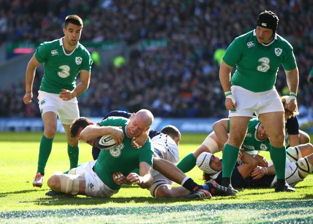 Ireland started strongly, with captain Paul O'Connell scoring early against the Scots who had been beaten in each of their previous Six Nations matches this year.