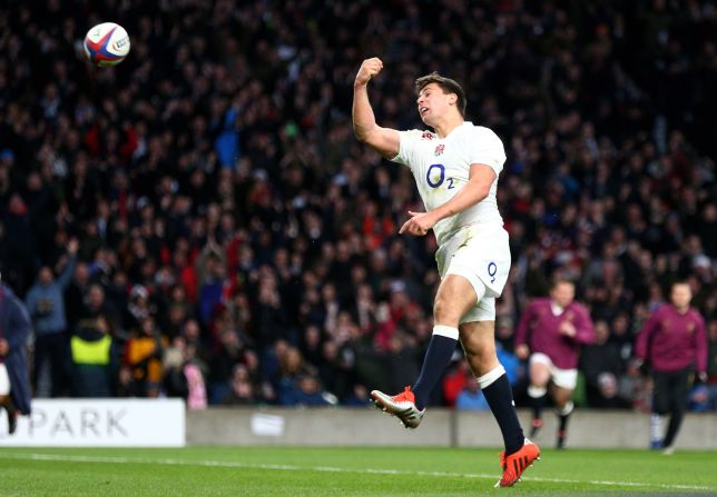 England stretched ahead with a series of tries as the second half progressed. But France kept pace, notching up three second half scores of their own.