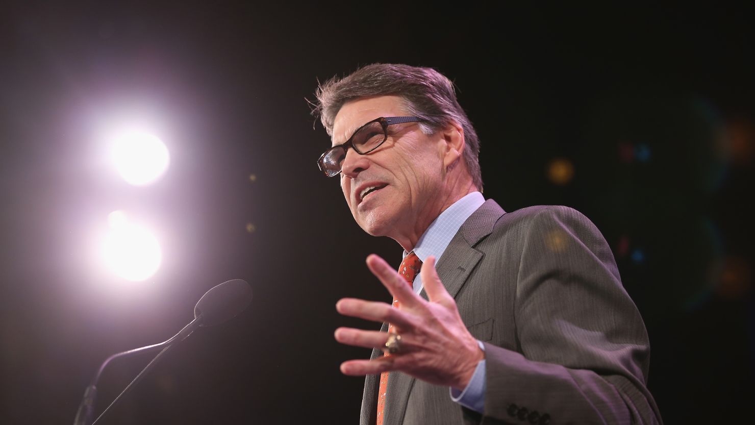 Former Texas Governor Rick Perry speaks to guests at the Iowa Freedom Summit on January 24, 2015 in Des Moines, Iowa.