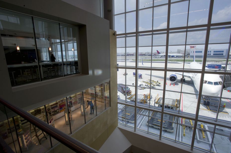<strong>1. Hartsfield-Jackson Atlanta International Airport</strong> remains the busiest passenger airport in the world for 2014 with 96 million passengers, according to preliminary traffic reports from Airports Council International.