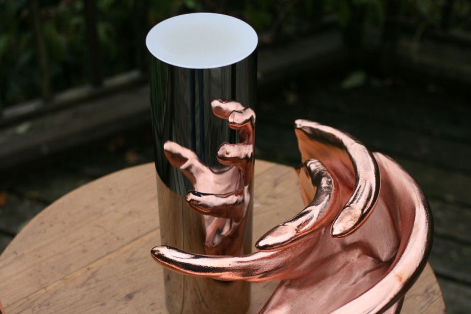 But these "anamorphic" creations are revealed by reflection in a cylindrical mirror.