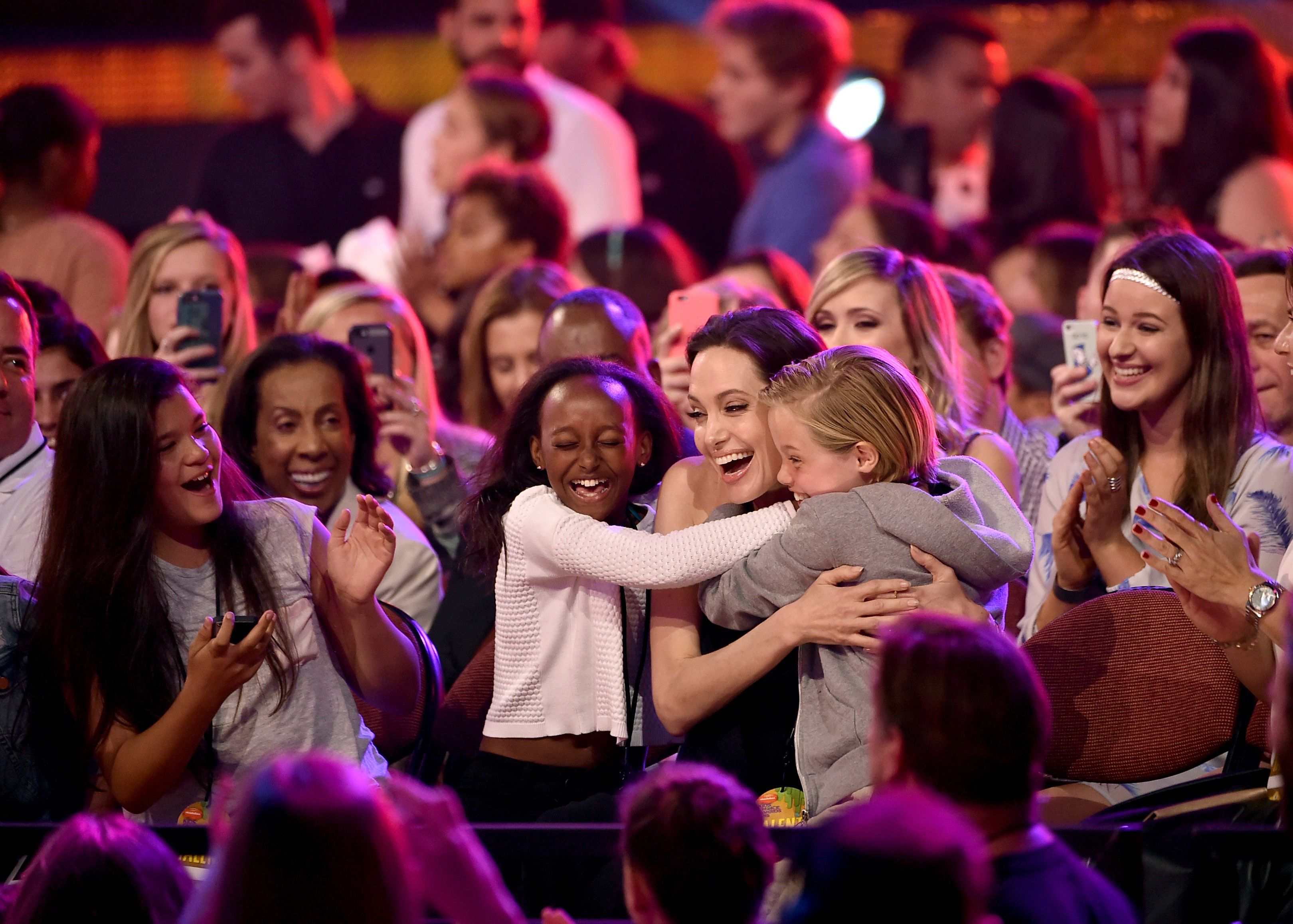 Angelina Jolie delivers empowerment message at Kids' Choice Awards