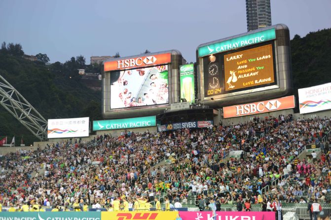 Rugby action is fierce on the pitch, but the tournament is also known for its crazy partying off-pitch. Each year, the stands are filled with spectators in dazzling costumes, fist bumping to the music with one hand, and holding a beer with the other.