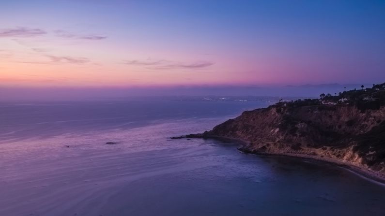 Just to the south of Los Angeles, Palos Verdes is a peninsula of green hills and sandy beaches. California has 840 miles of coastline. 