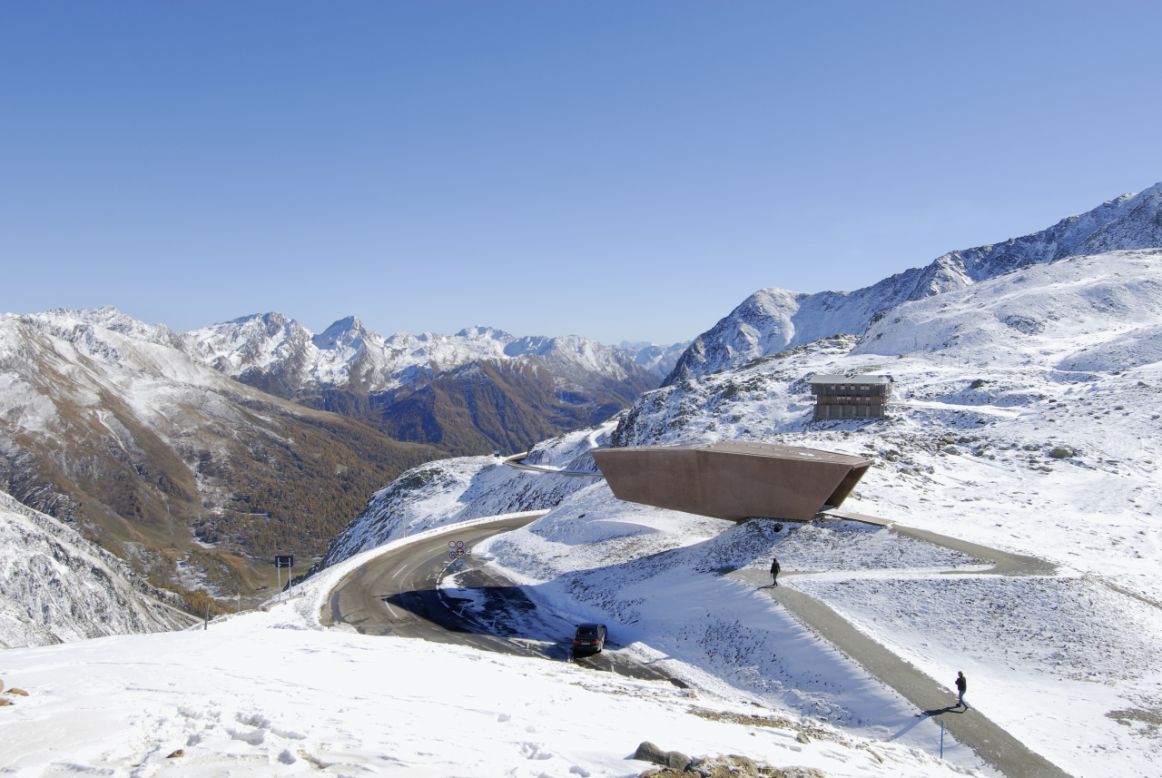 The museum was designed by Italian architect <a href="http://www.werner-tscholl.com/" target="_blank" target="_blank">Werner Tscholl</a> to celebrate the 50th anniversary of the Timmelsjoch High Alpine Road.
