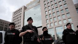 Turkish special forces take position on March 31, 2015 in Istanbul, in front of the courthouse where a Turkish prosecutor probing the politically sensitive death of an anti-government protester was taken hostage by an armed group, the Dogan news agency reported. Mehmet Selim Kiraz was investigating the killing of Berkin Elvan, who died in March last year after spending 269 days in a coma due to injuries inflicted by police in the mass protests of early summer 2013. AFP PHOTO / OZAN KOSEOZAN KOSE/AFP/Getty Images