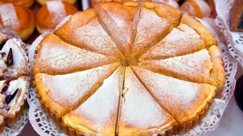 Not a handy pie chart showing how tasty Austrian cakes are -- the apple pie is one of several internationally beloved dishes said to originate in Austria.