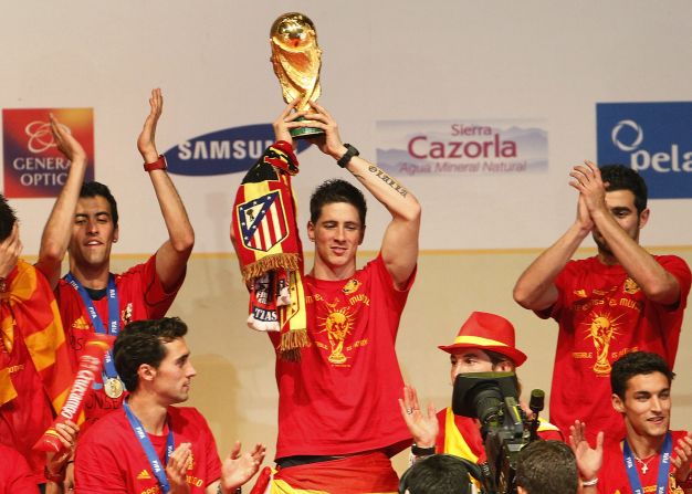 A pesar de no anotar en el Mundial de Sudáfrica 2010, colaboró con la consecución del título del mundo.