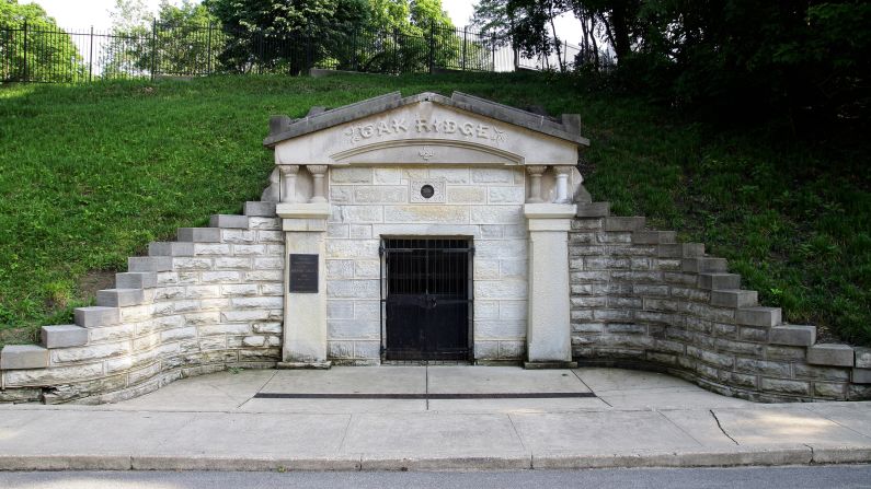 A vault temporarily held the remains of President Lincoln at Oak Ridge Cemetery in Springfield, Illinois, while a permanent tomb was constructed. <a href="index.php?page=&url=http%3A%2F%2Flincolnfuneraltrain.org%2F" target="_blank" target="_blank">The Lincoln Funeral Coalition</a> in early May is re-creating the solemn funeral procession through town, with an ending ceremony at the cemetery. A replica of Lincoln's hearse was built by three teams. "The main focus is living history. My hope is that people learn the history of this and experience to the best of our ability what occurred in 1865," said coalition Chairwoman Katie Spindell. "It has to be educational."