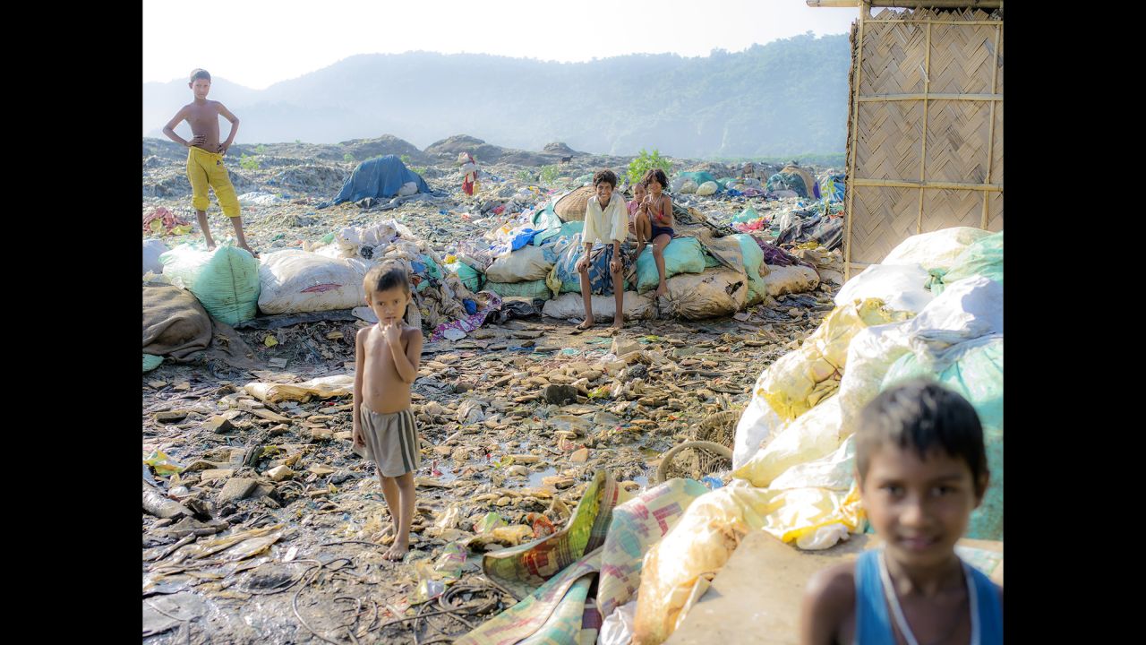Living inside a landfill CNN