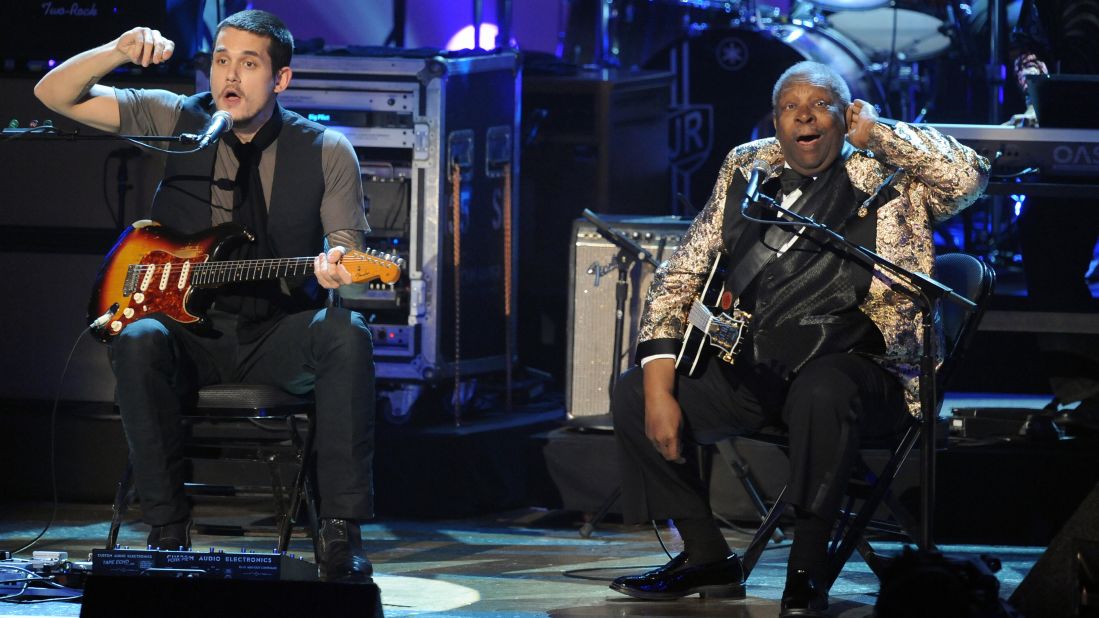 John Mayer and King perform during the 2008 Grammy Nominations concert.