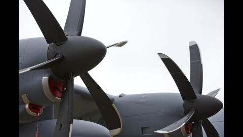 One of the few changes made to the iconic C-130 aircraft since its introduction 60 years ago is the modification of its propellers, which have been upgraded to six blades from the original four. The new blades are made with lightweight composite materials, allowing the plane to fly more efficiently. 