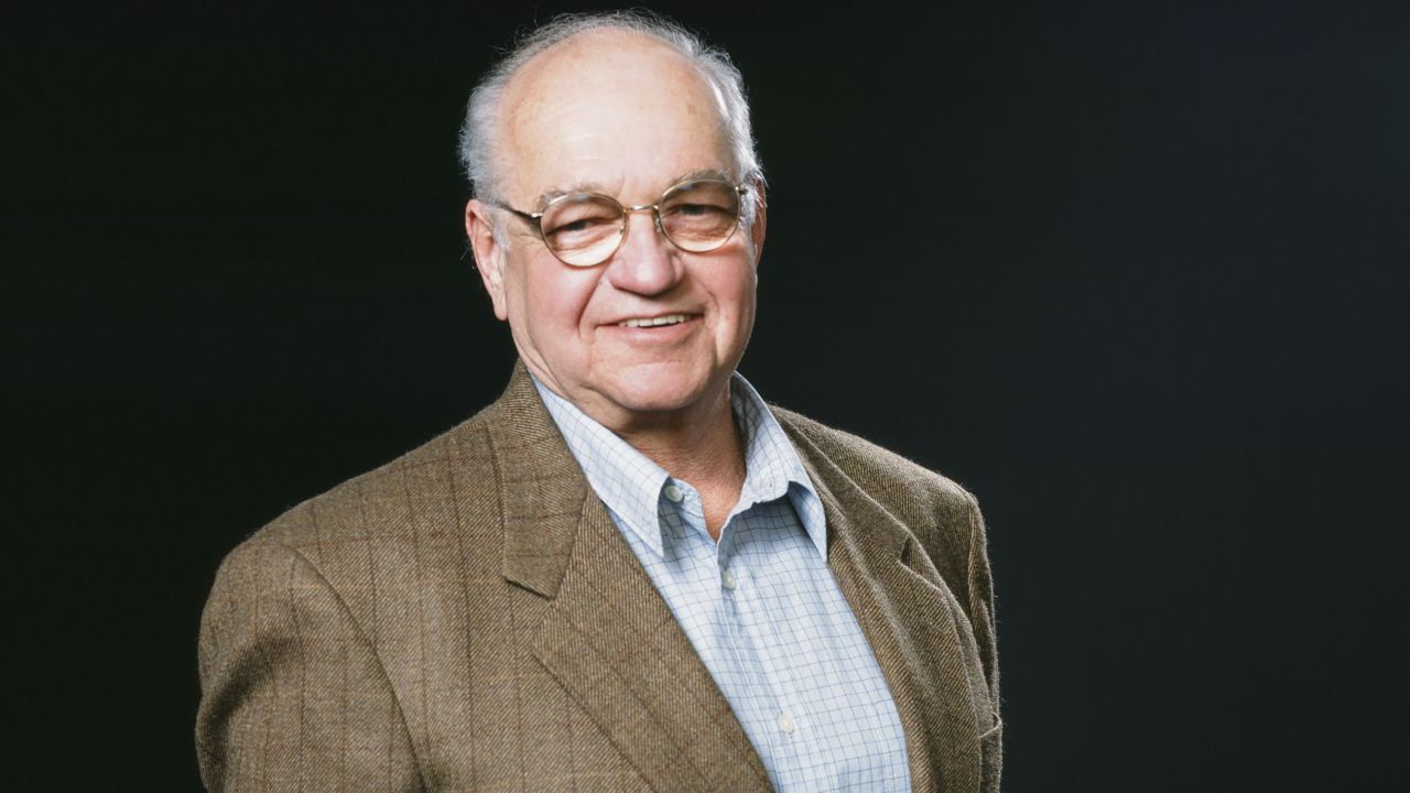 <a href="http://www.cnn.com/2015/04/09/entertainment/feat-obit-richard-dysart-thr/index.html" target="_blank">Richard Dysart</a>, the Emmy-winning actor who portrayed the cranky senior partner Leland McKenzie in the NBC drama "L.A. Law," has died at the age of 86, it was reported on April 9.