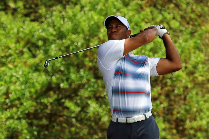 Tiger Woods, making his return from injury, dropped a shot on his opening hole of the Masters Thursday but made it back with a birdie at the second. <a href="index.php?page=&url=http%3A%2F%2Fwww.pga.com%2Fmasters%2Fscoring%2Fleaderboard" target="_blank" target="_blank">(See leaderboard)</a>