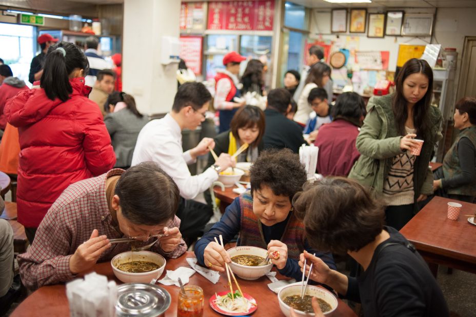 Founded in 1963, Yong Kang is a family-run restaurant with a reputation for being one of the city's best places to enjoy beef noodles.  