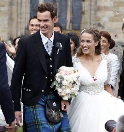 Andy Murray and Kim Sears leave the cathedral after the ceremony.