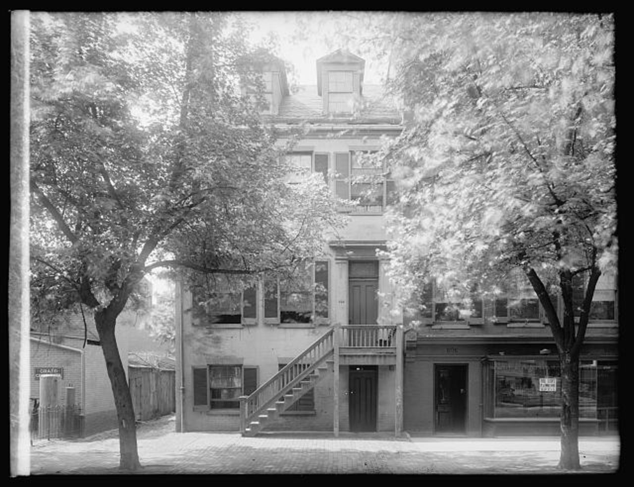 An early 20th century photo shows the building that housed Mary Surratt's Washington, D.C., boarding house — the site where conspirators plotted against President Abraham Lincoln.