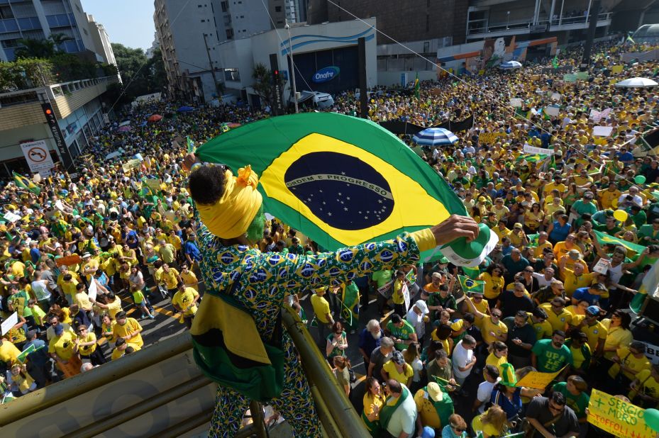 Demonstrators rally to protest against the government of Brazilian President Dilma Rousseff along Paulista Avenue in Sao Paulo, Brazil on April 12, 2015. 