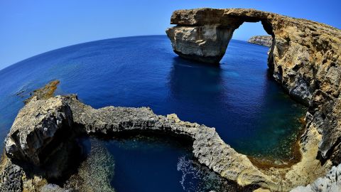This natural limestone arch on the coast of the Maltese island of Gozo was used as the backdrop for the wedding between Daenerys Targaryen and Khal Drogo in season one. Sadly, it collapsed into the sea following a storm in March 2017.