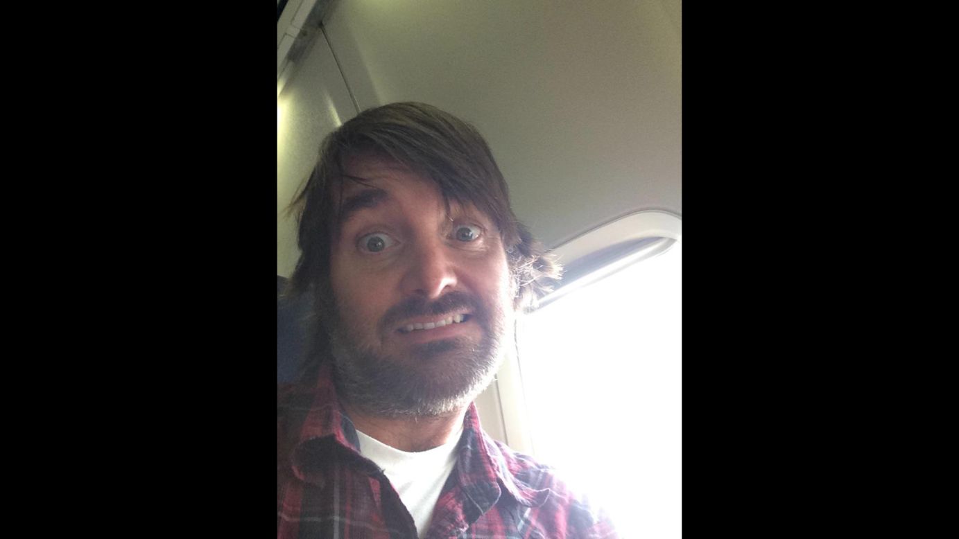 Actor Will Forte went the extra mile to get a Twitter follower to watch his television show "The Last Man on Earth." "Here is my super desperate selfie from a plane over New Mexico," <a href="https://twitter.com/OrvilleIV/status/587418997403992064" target="_blank" target="_blank">he told the follower</a> on Sunday, April 12. "Now you gotta watch!"