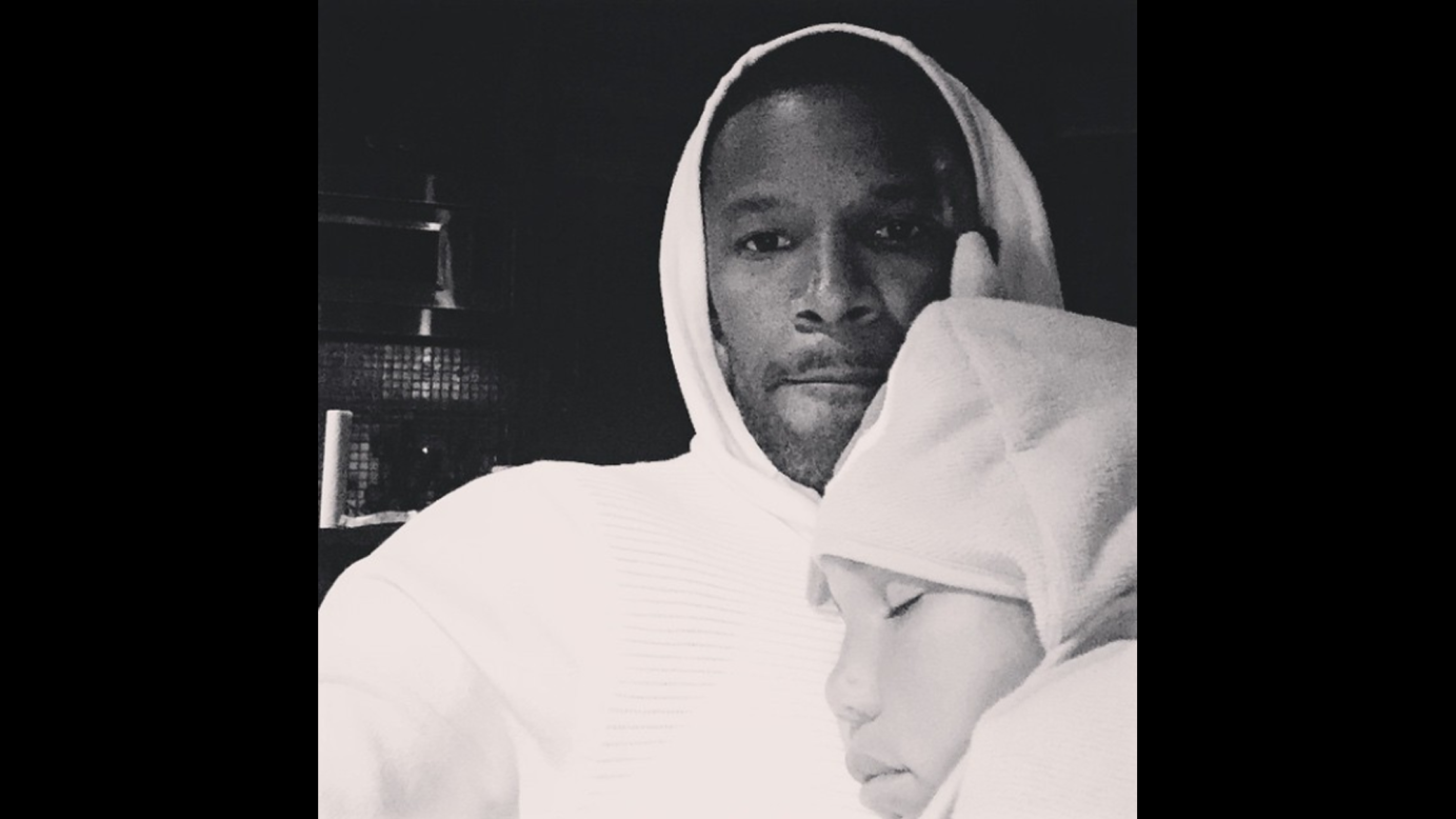 "My little me trying to hang with dad in the studio #dreammusic #sleepybeats," <a href="https://instagram.com/p/1PvuxWKEyv/?taken-by=iamjamiefoxx" target="_blank" target="_blank">said actor Jamie Foxx</a>, who is also known to do some singing as well.