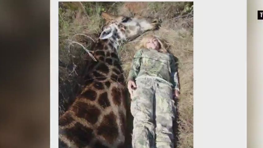 orig pkg ricky gervais vs hunters francis giraffe_00001805.jpg