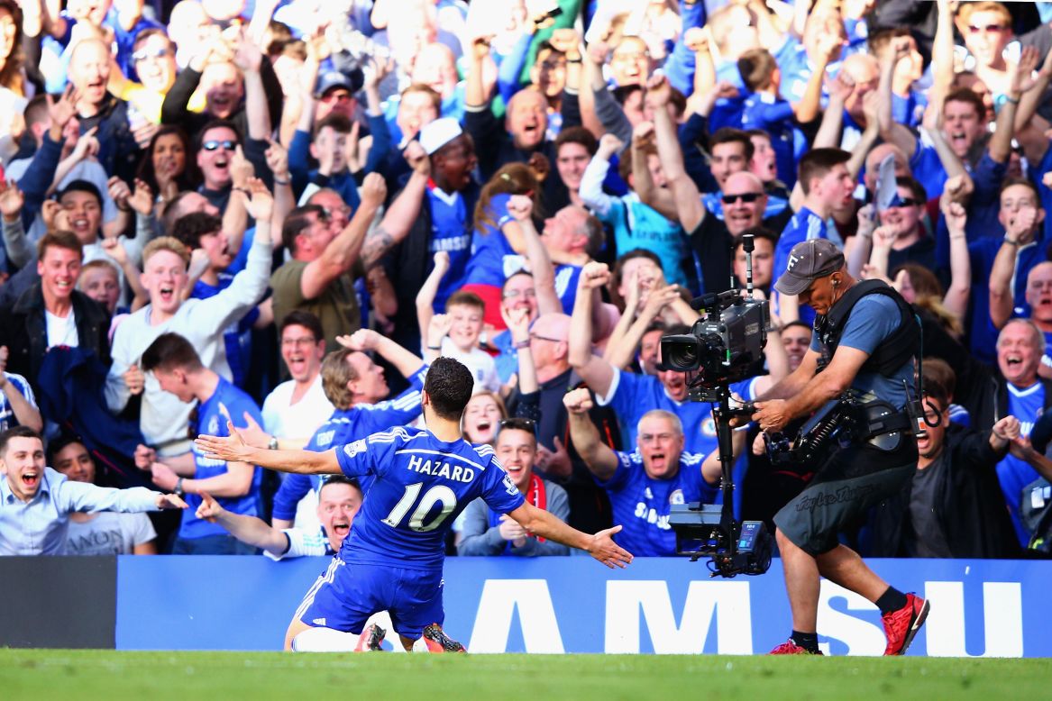 Chelsea opened the scoring as halftime approached through Eden Hazard. 