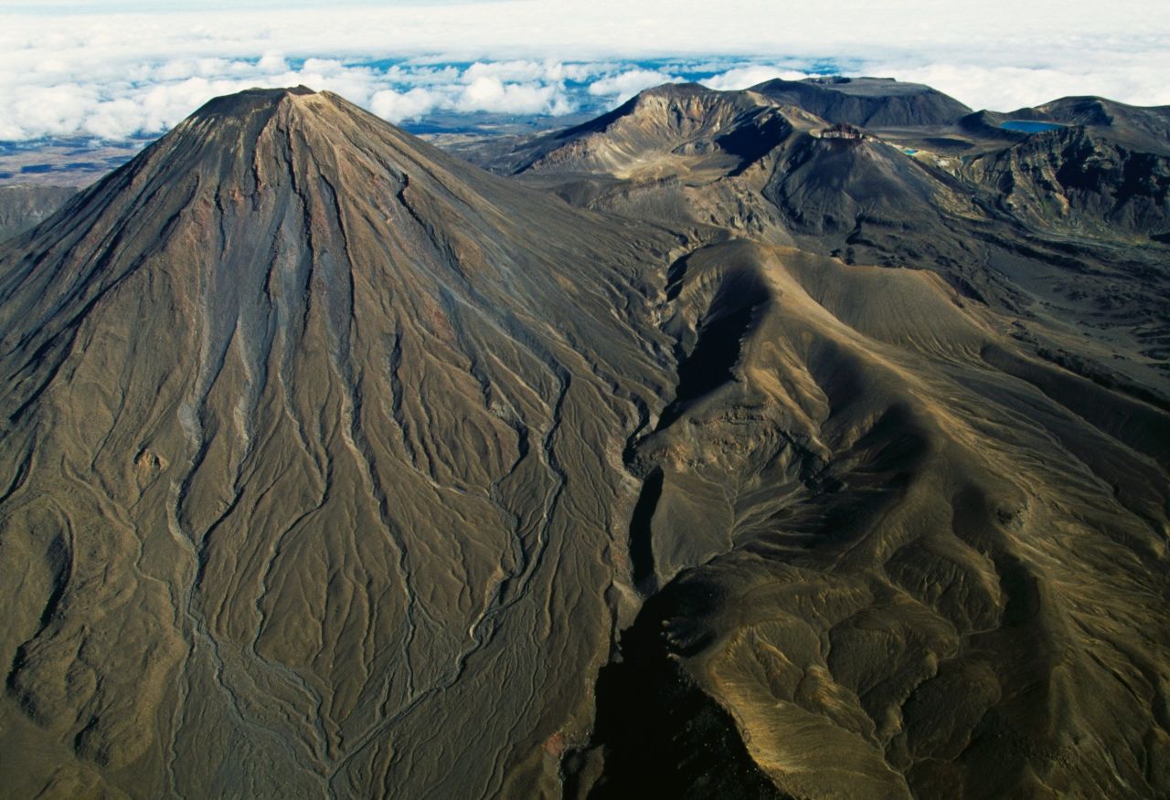 <strong>New Zealand</strong>, where the famous "Lord of the Rings" movie trilogy was fillmed, is the ninth happiest country in the world.<strong> </strong>Hardy hiking hobbit fans head to the 2,291-meter (7,516-foot)-high Mount Ngauruhoe, which doubled as Mount Doom in the movies. 