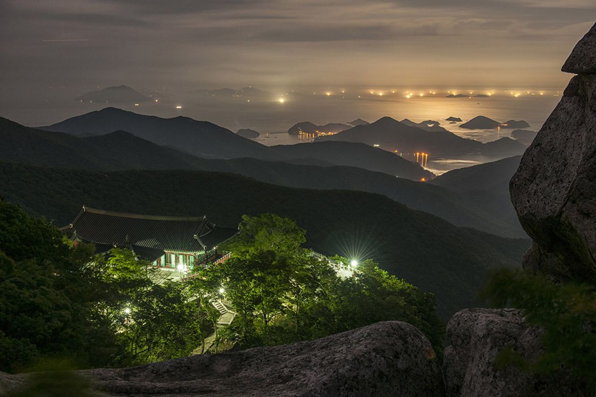 <strong>Geumsan Boriam Temple: </strong>Pray at Geumsan Boriam Temple and your prayers will be answered -- so locals say, anyway. Located in North Gyeongsang Province, the temple offers a program for visitors to spend the night.