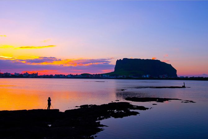 <strong>Seongsan Ilchungbong: </strong>South Korea's most famous "sunrise peak" is a 5,000-year-old volcanic crater in Jeju-si. A UNESCO World Heritage Site with views like this every morning, it's a magnet for photographers from all over the country.