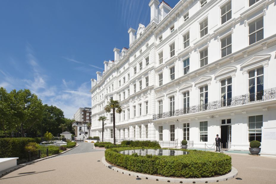 Over the past three years super-rich Africans have spent nearly $900 million on luxury residential property in London's best addresses. Properties like "The Lancasters" close to Hyde Park have long attracted wealthy investors from around the world.