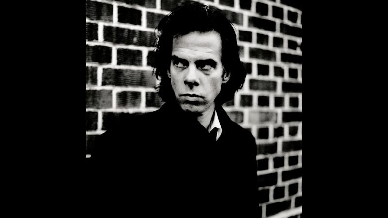 ANTON CORBIJN looking at a most〜 Anton Corbijn: Unexpected Moments — Musée Magazine