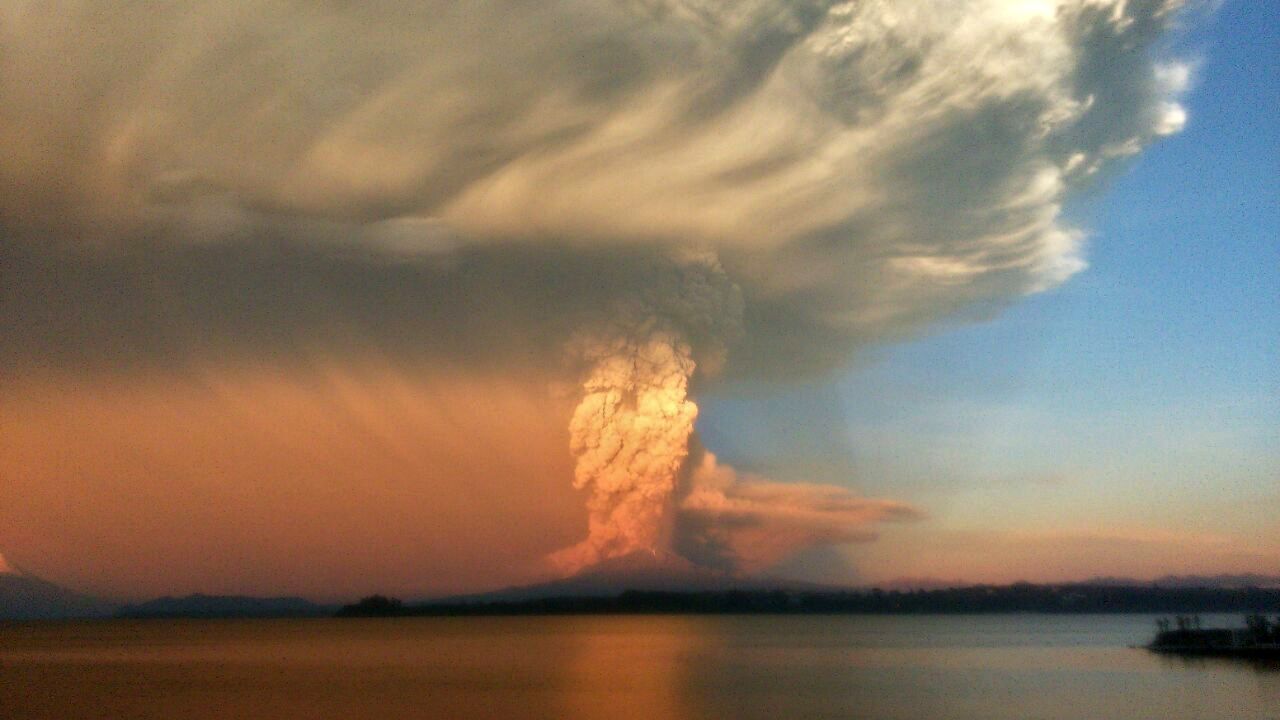 The eruption could be seen clearly from Puerto Varas, a popular vacation destination. 