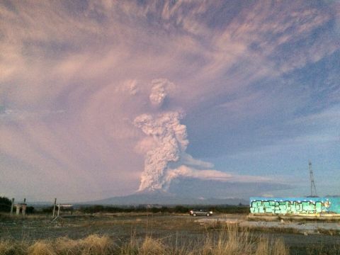 The last major eruption was in the early 1960s. There was a minor eruption in 1972. Calbuco also belched out a bit of gas and smoke in 1996.<br />