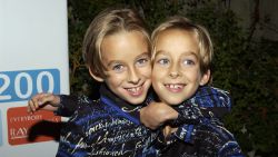 BEVERLY HILLS, CA - OCTOBER 14: (L-R) Actors Sawyer and Sullivan Sweeten arrive at the party celebrating the 200th Episode of 'Everybody Loves Raymond' on October 14, 2004 at Spago in Beverly Hills, California. (Photo by Amanda Edwards/Getty Images)