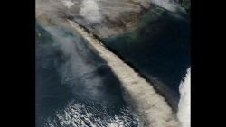 06_eyjafjallajokull-volcano-iceland-from-space-aerial-nasa